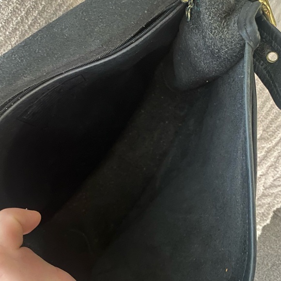 Vintage Black Leather Coach Shoulder Bag - Picture 6 of 7